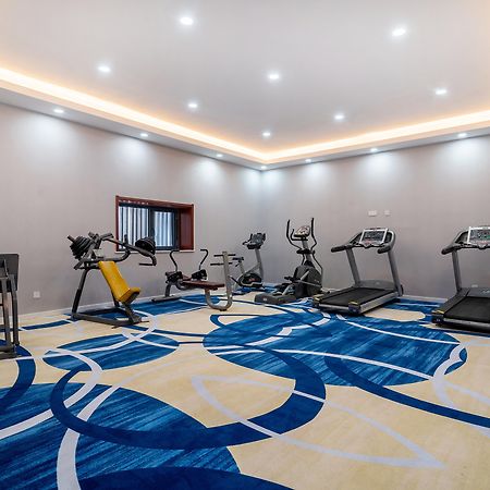 Holiday Inn Express Jinan Jingshi Road, An Ihg Hotel Exterior photo